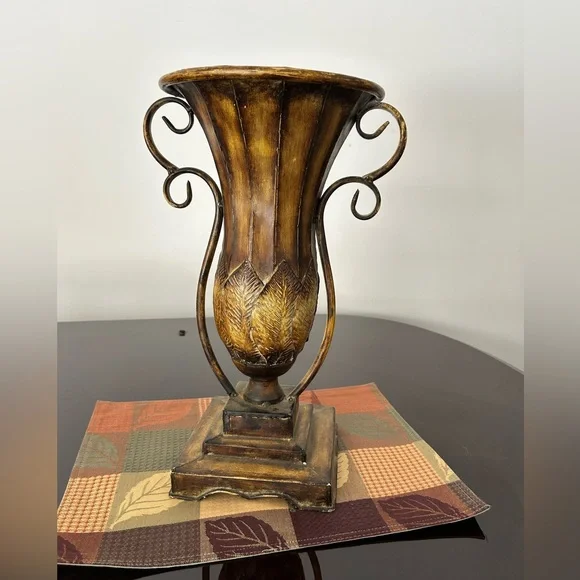 Rustic Metal Vase 17.5 “ tall - Picture 1 of 6